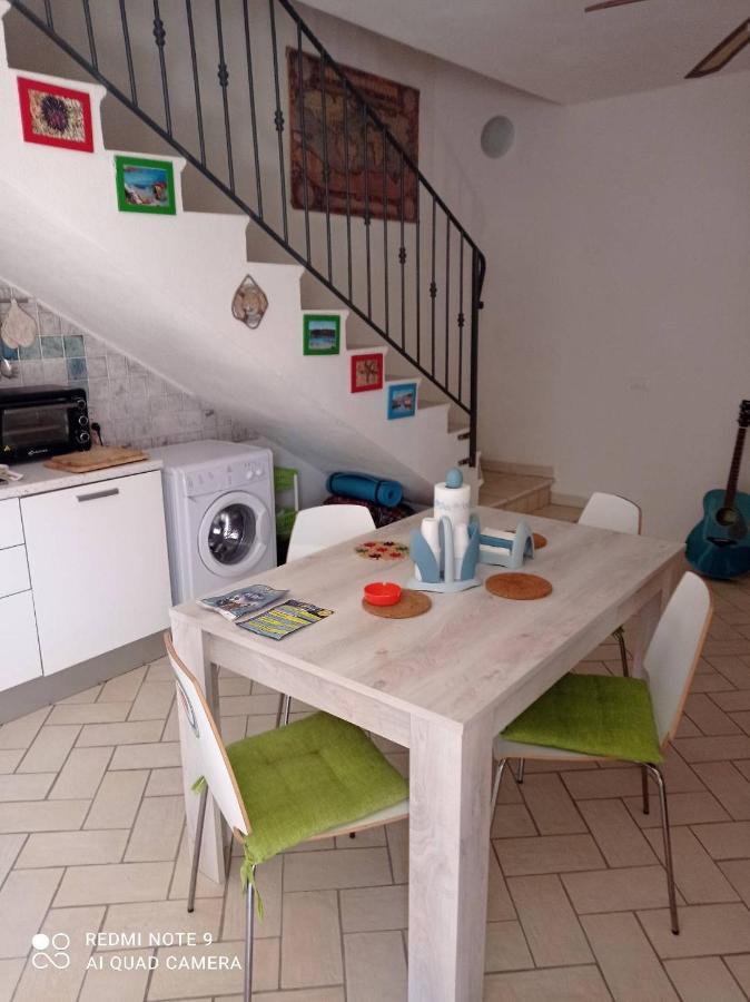 Casa Luna Santa Teresa Gallura Eksteriør billede